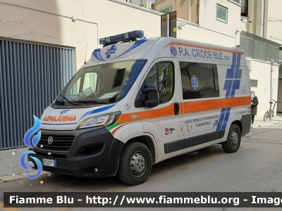 Fiat Ducato X290
P.A. Croce Ble Candela
allestita Gruppo MC Veicoli Speciali
Parole chiave: Fiat Ducato X290_ambulanza