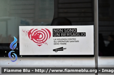 Fiat Ducato X290
Croce Rossa Italiana
Comitato Provinciale di Napoli
Allestita Orion
CRI 537 AE
particolare adesivo contro la violenza sugli Operatori Sanitari
Parole chiave: Fiat Ducato X290_CRI537AE_ambulanza