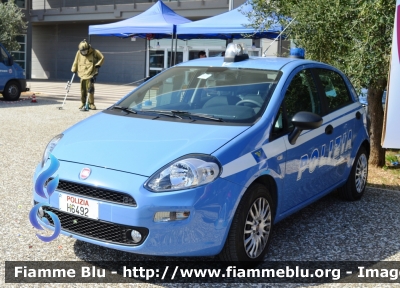 Fiat Punto VI serie
Polizia di Stato
Polizia delle Comunicazioni
POLIZIA H6492
Parole chiave: Fiat Punto_VI serie_POLIZIAH6492