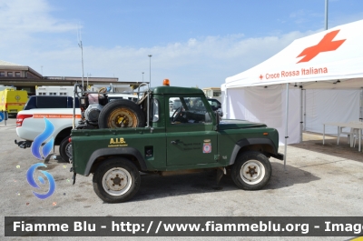 Land Rover Defender 90
Regione Puglia - Servizio Foreste
A.I.B. 
Parole chiave: Land Rover Defender 90