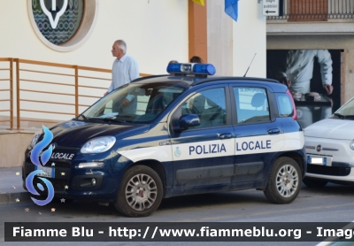 Fiat Nuova Panda II Serie
Polizia Locale 
Polignano a Mare
POLIZIA LOCALE YA160AA
Parole chiave: Fiat Nuova Panda_II Serie_POLIZIA LOCALE YA160AA