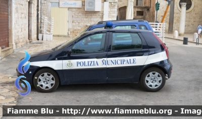 Fiat Punto III serie
Polizia Locale
Spinazzola (BT)
Parole chiave: Fiat Punto_IIIserie