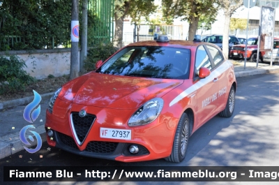 Alfa Romeo Nuova Giulietta restyle
Vigili del Fuoco
Direzione Regionale Puglia
VF 27937
Parole chiave: Alfa-Romeo Nuova Giulietta_restyle_VF27937