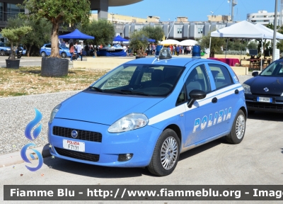 Fiat Grande Punto
Polizia di Stato
POLIZIA F7131
Parole chiave: Fiat Grande Punto_POLIZIAF7131