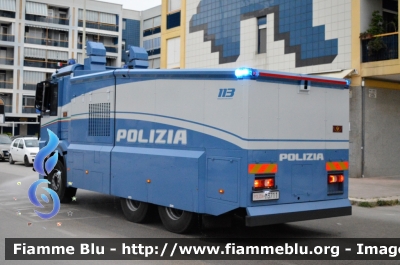 Mercedes-Benz Arocs
Polizia di Stato
IV Reparto Mobile Napoli
Idrante allestimento Bai
POLIZIA M3711
Parole chiave: Mercedes-Benz Arocs_POLIZIAM3711