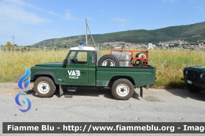 Land Rover Defender 110
VAB Puglia
Protezione Civile
Parole chiave: Land Rover Defender 110