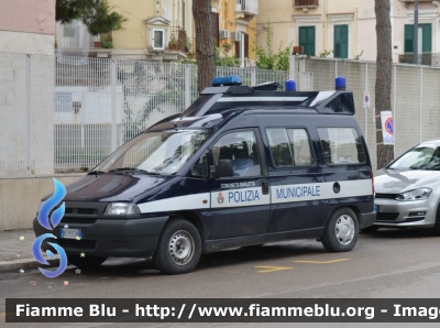 Fiat Scudo I serie
Polizia Municipale Barletta
Parole chiave: Fiat Scudo_Iserie