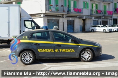 Fiat Nuova Bravo
Guardia di Finanza
GdiF 633 BF
Parole chiave: Fiat Nuova_Bravo GdiF633BF