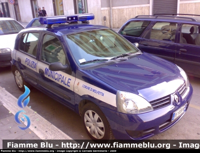 Renault Clio II serie
Polizia Municipale Molfetta
Parole chiave: Renault Clio_IIserie PM_Molfetta
