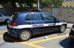 Comune_di_Giovinazzo_28Ba29_Polizia_Locale_Volkswagen_Golf_VI_serie_Auto_2_4.JPG