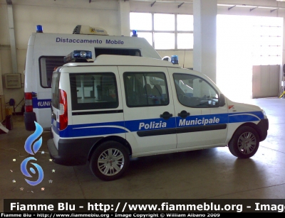 Fiat Doblò II Serie
Polizia Municipale Rimini
Reparto Mobile Infortunistica
Parole chiave: Fiat_Doblò_II_Serie_PM_Rimini