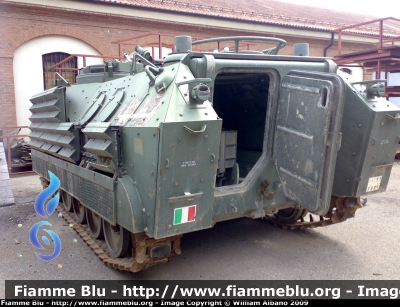 Oto-Melara VCC-1 Camillino
Esercito Italiano
Mezzo dotato di corazzature aggiuntive, questo esemplare era dislocato a Nassirya, in Iraq
EI 117961
Parole chiave: Oto-Melara VCC-1_Camillino EI117961
