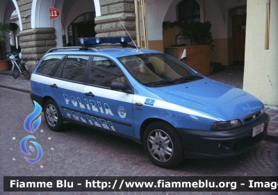 Fiat Marea Weekend I serie
Polizia di Stato
Questura di Bolzano
Polizia Stradale
POLIZIA E0881
Parole chiave: Fiat Marea_Weekend_Iserie POLIZIAE0881