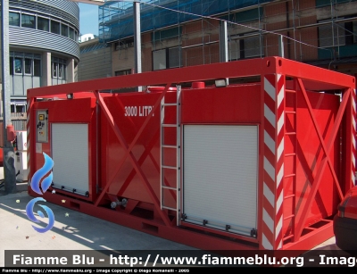 Cisterna da 3000 litri
Vigili del Fuoco
Corpo Permanente di Bolzano
Berufsfeuerwehr Bozen
Parole chiave: Cisterna