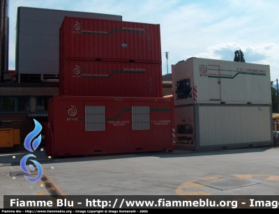 Containers Magazzino-Frigo-Ambulanza
Vigili del Fuoco
Corpo Permanente di Bolzano
Berufsfeuerwehr Bozen

Parole chiave: Container