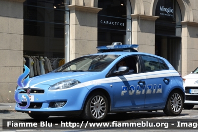 Fiat Nuova Bravo
Polizia di Stato
 Squadra Volante
 POLIZIA H6852
