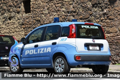 Fiat Nuova Panda II serie
Polizia di Stato
 Allestito Nuova Carrozzeria Torinese
 Decorazione Grafica Artlantis
 POLIZIA H9814
