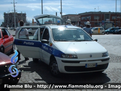 Fiat Punto II serie
Polizia Municipale Napoli
*Dismessa*
Parole chiave: Fiat Punto_IIserie