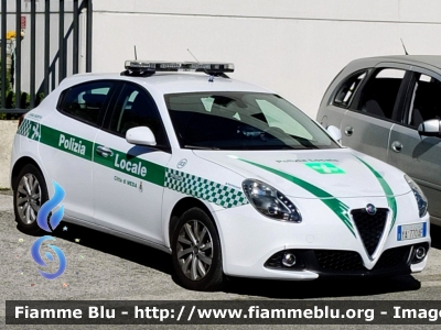 Alfa Romeo Giulietta
Polizia Locale Meda (MB)
Auto 3
Allestimento Bertazzoni
Parole chiave: Alfa_Romeo Giulietta Polizia_Locale Meda MB