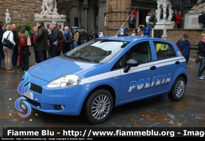 Fiat Grande Punto
Polizia di Stato
POLIZIA H1730
Parole chiave: Fiat Grande_Punto PoliziaH1730 Festa_della_Polizia_2010