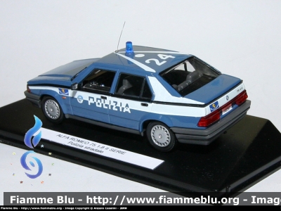 Alfa Romeo 75 II Serie
Polizia di Stato
Polizia Stradale
Elaborazione su Base Progetto K, Scala 1/43
Parole chiave: Alfa-Romeo 75_IISerie Polizia Modellismo ale ale