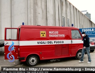 Fiat 242E
Vigili del Fuoco
Nucleo Radioattività
VF12160
Parole chiave: Fiat 242E VF12160
