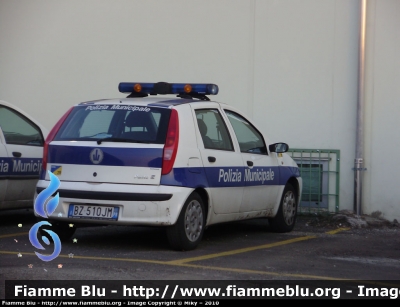 Fiat Punto II Serie
Polizia Municipale Parma
Sigla Veicolo: 29
Allestimento Bertazzoni

Parole chiave: Fiat Punto_IISerie