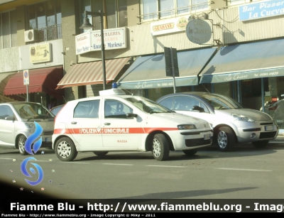 Fiat Punto II Serie
Polizia Municipale 
Comune di Massa
Mezzo 01
Parole chiave: Fiat Punto_IISerie PM_Massa