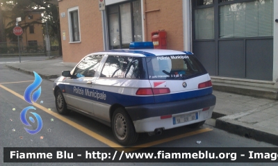 Alfa Romeo 145
Polizia Municipale
Unione Pedemontana Parmense
U.O. di Felino 
A 2

POLIZIA LOCALE YA028AD
