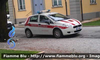 Fiat Punto IV Serie
Polizia Municipale
Comune di Pietrasanta (LU)
C 3 
