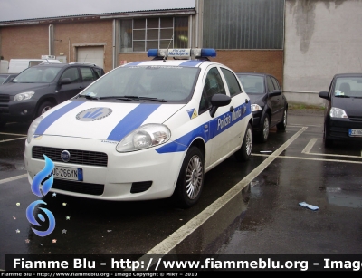 Fiat Grande Punto
Polizia Municipale Parma
Sigla Veicolo: 19
Allestimento Bertazzoni

Parole chiave: Fiat Grande_Punto