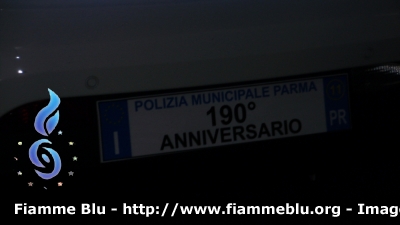 Fiat Nuova Bravo
Polizia Municipale di Parma
Auto n° 18
Dotata di sistema E.V.A.
Allestimento Ciabilli
Particolare targa commemorativa 150 anni del Corpo
Parole chiave: Fiat Nuova_Bravo