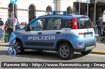 Fiat Nuova Panda 4X4 II serie
Polizia di Stato
 XIII Reparto Mobile di Cagliari 
POLIZIA H9573
Parole chiave: Fiat Nuova_Panda_4X4_IIserie POLIZIAH9573
