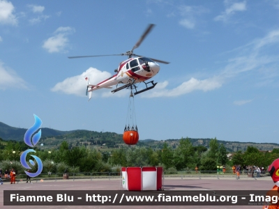 Eurocopter AS350B3 Ecureuil I-ONVI
Regione Toscana
Direzione Generale Protezione Civile
Servizio antincendio boschivo
Parole chiave: Eurocopter AS350B3_Ecureuil I-ONVI protagonisti_della_sicurezza_2011