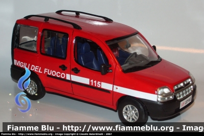Fiat Doblò I serie
Vigili del Fuoco
Modello Elaborato in scala 1 a 24
