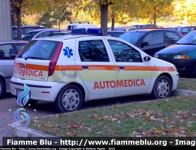 Fiat Punto III Serie
Croce Gialla Verona S.r.l.
GAMMA 23
Automedica convenzionata 
118 Verona Emergenza 
MIKE 3 -Postazione Tregnago (VR)-
Parole chiave: Fiat Punto_IIISerie Automedica Croce_Gialla_Verona