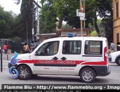 Fiat Doblo' II Serie
Polizia Municipale Siena
CODICE AUTOMEZZO: 22
Parole chiave: Fiat Doblo'_IISerie PM_Siena