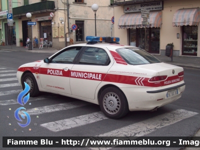 Alfa Romeo 156 I serie
Polizia Municipale
Altopascio (LU)
Allestita Bertazzoni
YA043AD
Parole chiave: Alfa-Romeo 156_Iserie