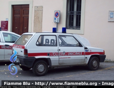 Fiat Panda II Serie
Polizia Municipale Monsummano Terme
Allestita Giorgetti Car

Parole chiave: Fiat Panda_IISerie