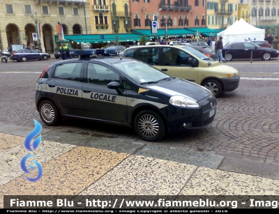 Fiat Grande Punto
Polizia Locale Verona
POLIZIA LOCALE YA 825 AC
Parole chiave: Fiat Grande_Punto PoliziaLocaleYA825AC