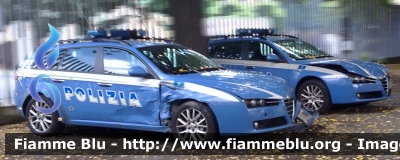 Alfa Romeo 159 Sportwagon Q4
Polizia di Stato 
Polizia Stradale 
Autovetture incidentate
Parole chiave: Alfa-Romeo 159_Sportwagon_Q4