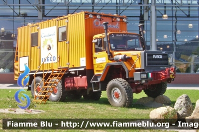 Iveco 330-30 ANW
Overland
Parole chiave: Iveco 330-30 ANW Overland