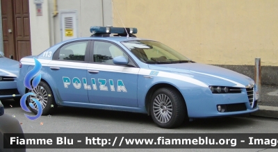 Alfa Romeo 159
Polizia di Stato
Polizia Stradale
Parole chiave: Alfa-Romeo 159