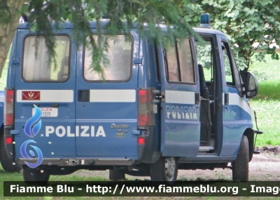 Fiat Ducato II serie
Polizia di Stato
Reparto Mobile
Servizio cinofili
-ex mezzo OP-
POLIZIA E1511
Parole chiave: Fiat Ducato II serie Reparto_Mobile cinofili POLIZIA E1511