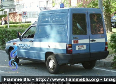 Fiat Fiorino II serie
Polizia di Stato
Polizia Ferroviaria
POLIZIA A9077
Parole chiave: Fiat Fiorino_IIserie POLIZIAA9077