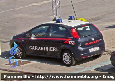 Fiat Grande Punto
Carabinieri
CC DC 285
Parole chiave: Fiat Grande_Punto CCDC285