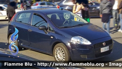 Fiat Grande Punto
Carabinieri
CC CX 185
Parole chiave: Fiat Grande_Punto CCCX185