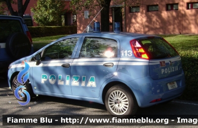 Fiat Grande Punto
Polizia di Stato
Polizia Ferroviaria
POLIZIA F8515
Parole chiave: Fiat Grande_Punto POLIZIAF8515