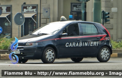 Fiat Punto II serie
Carabinieri
CC BR 237
Parole chiave: Fiat Punto II serie Carabinieri CC BR 237
