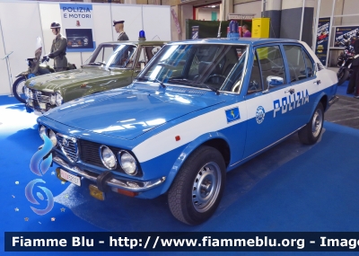 Alfa Romeo Alfetta II serie
Polizia di Stato
Polizia Stradale
POLIZIA 52107
Parole chiave: Alfa_Romeo Alfetta_II_serie Polizia_Stradale POLIZIA_52107